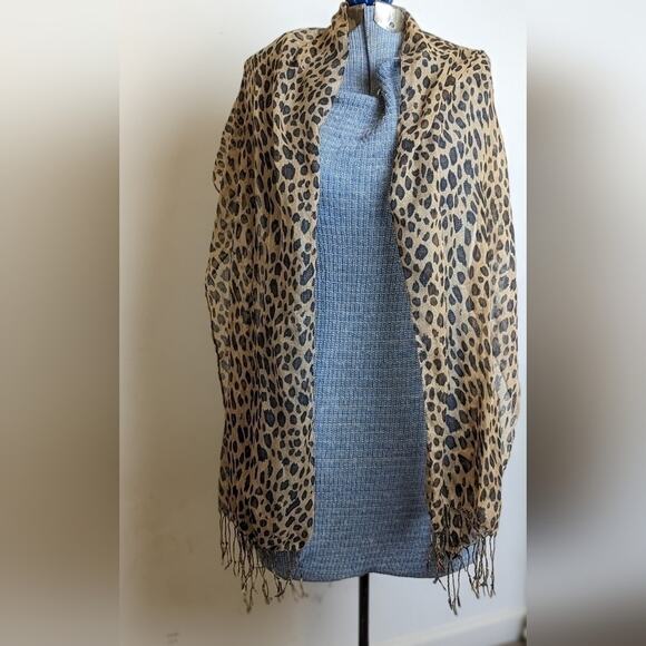 Animal Print Scarf/Head Wrap/Shaw Lightweight Semi Sheer One Size Like New! - Picture 2 of 6